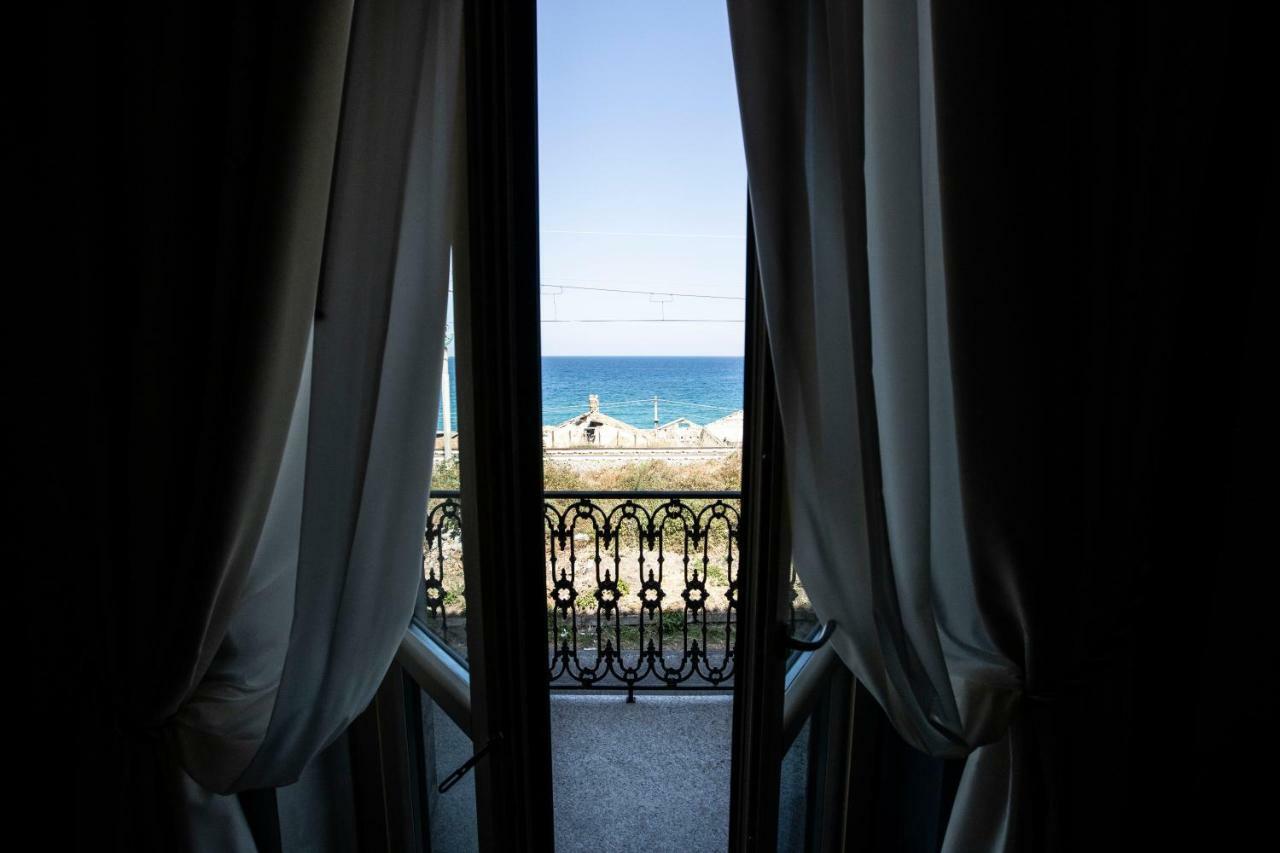 Dimora Le Pietre Del Mare Hotel Pizzo  Exterior foto